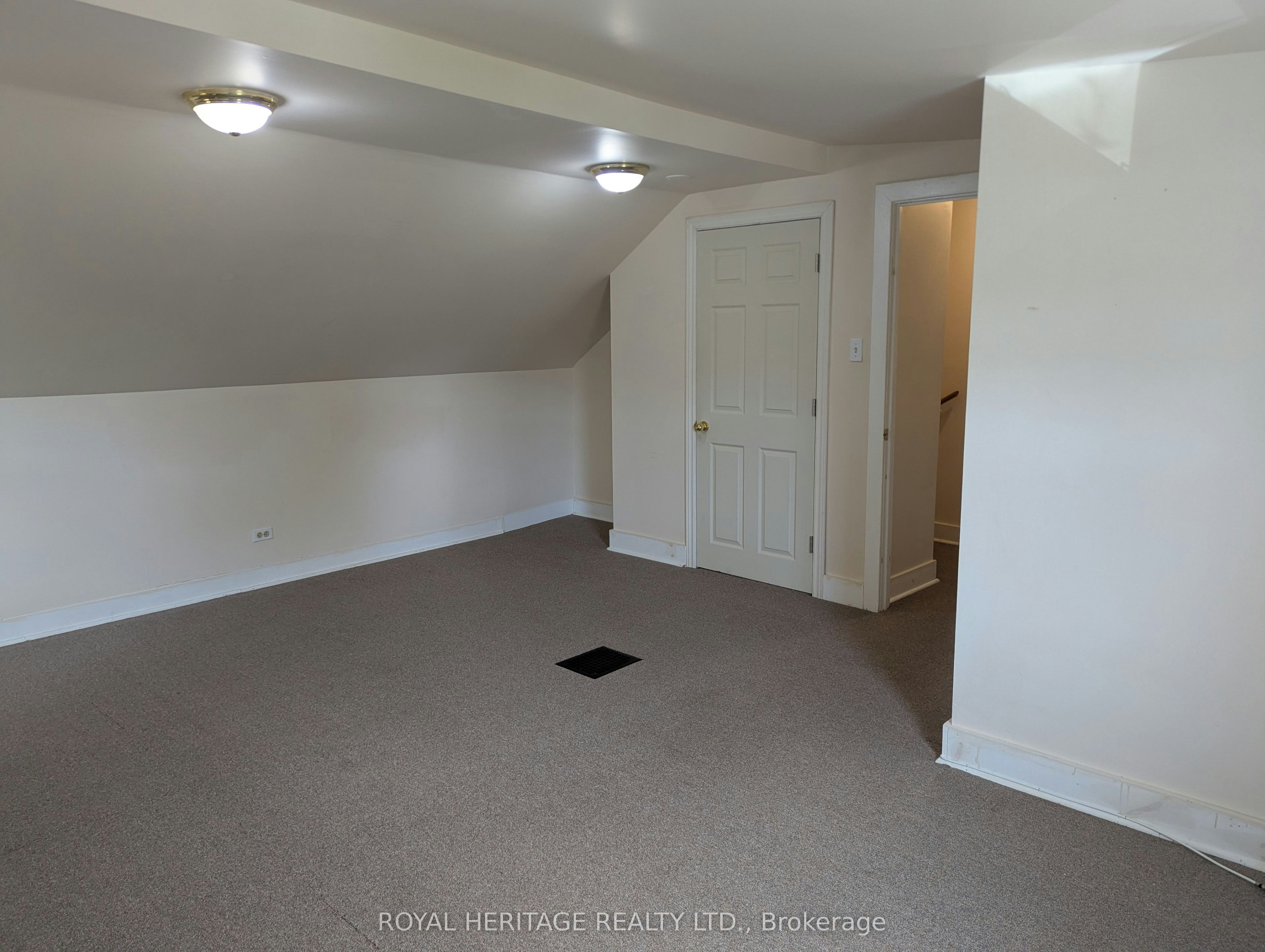 1-951 Dundas Street E, Whitby, ON, L1N 2K1 - 23