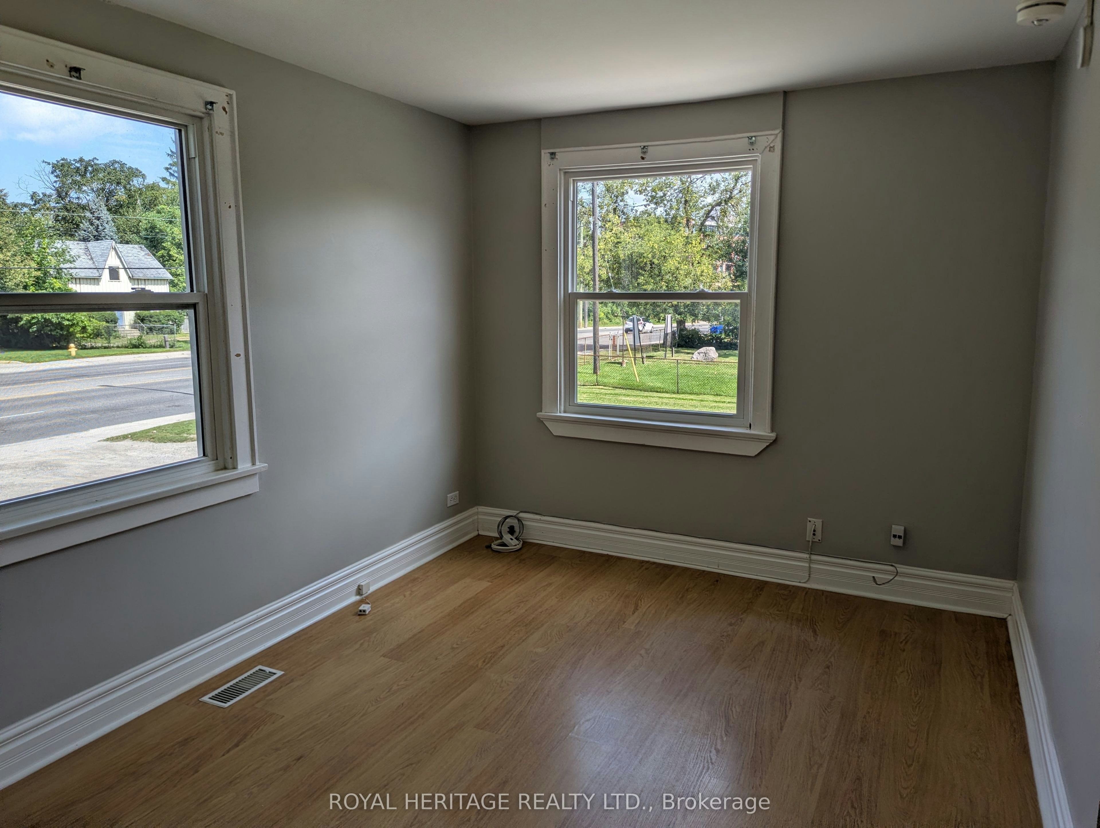 1-951 Dundas Street E, Whitby, ON, L1N 2K1 - 9