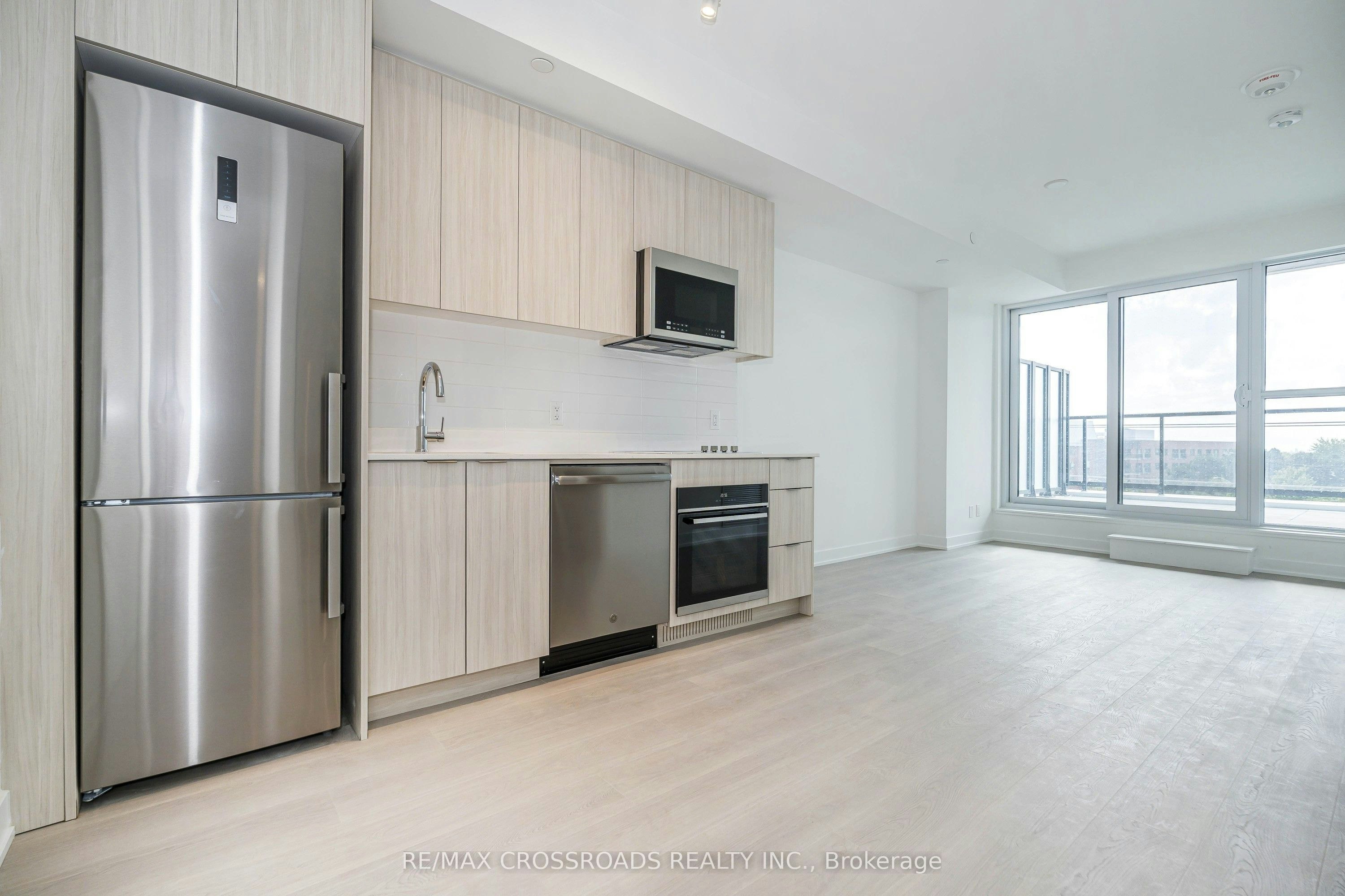 411-20 Deans Drive, Toronto, ON, M1L 0J7 - 6