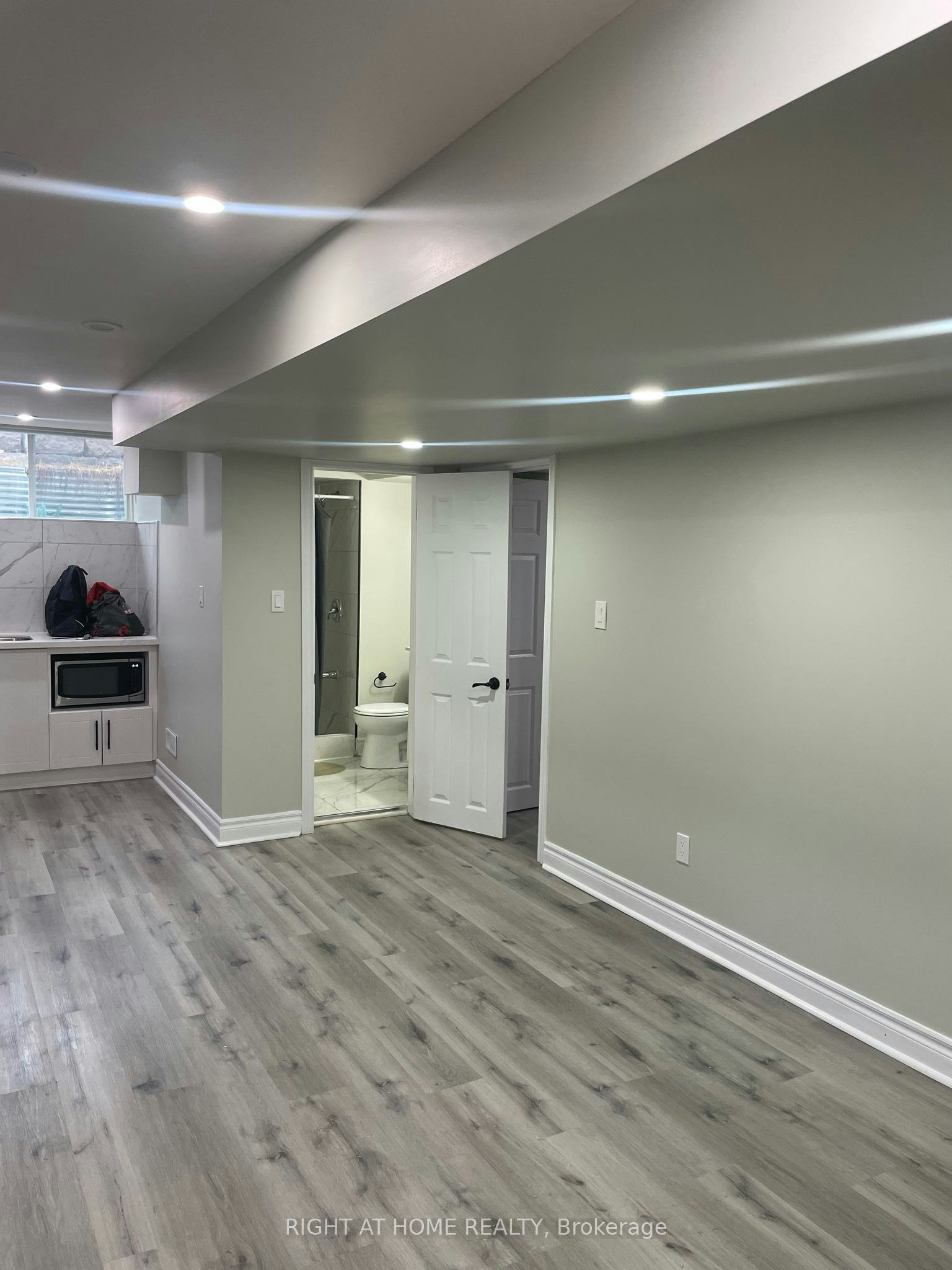 292 Windfield Farm Drive, Oshawa, ON, L1L 0M3 - 3