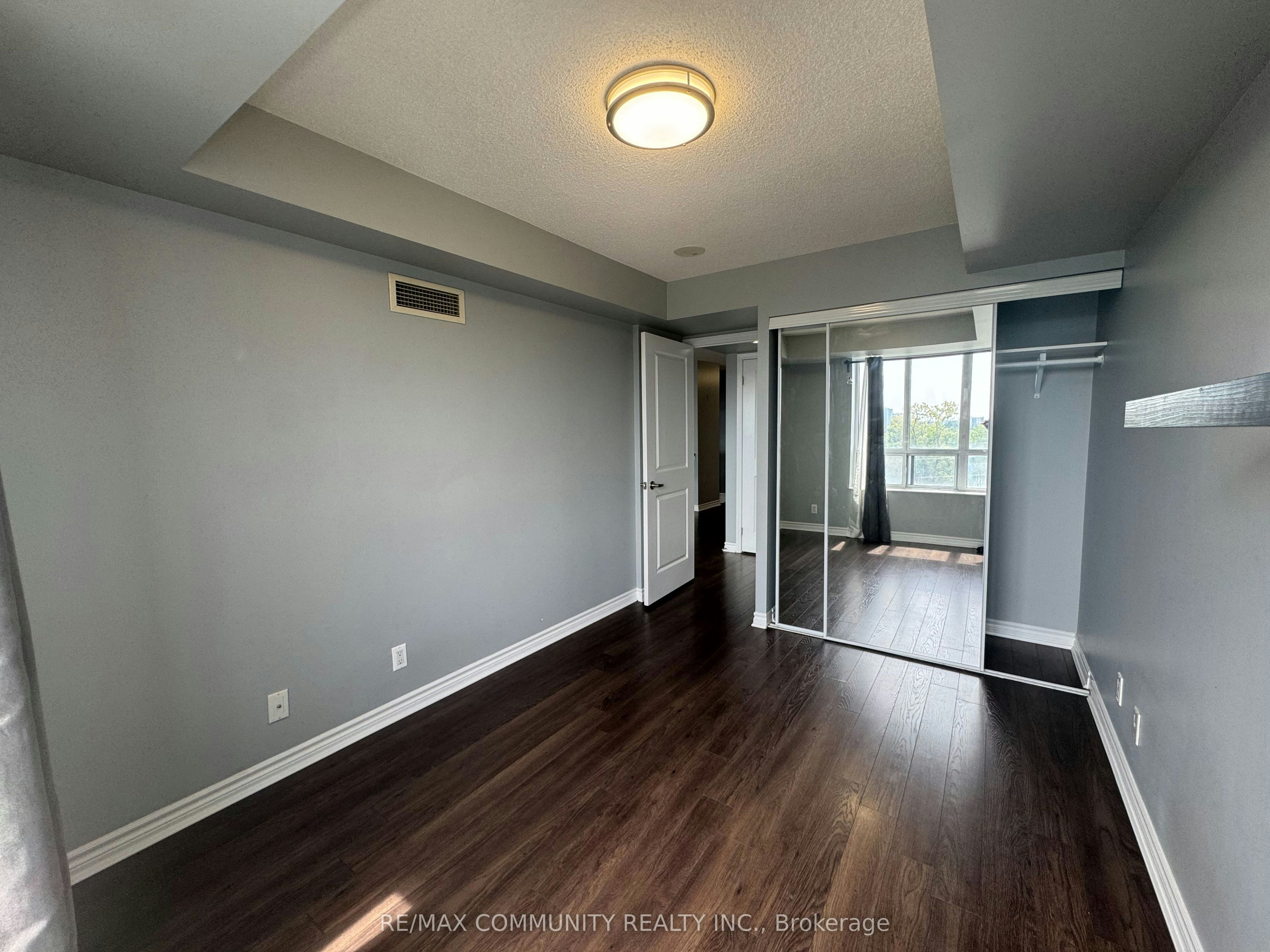 541-18 Mondeo Drive, Toronto, ON, M1P 5C8 - 28