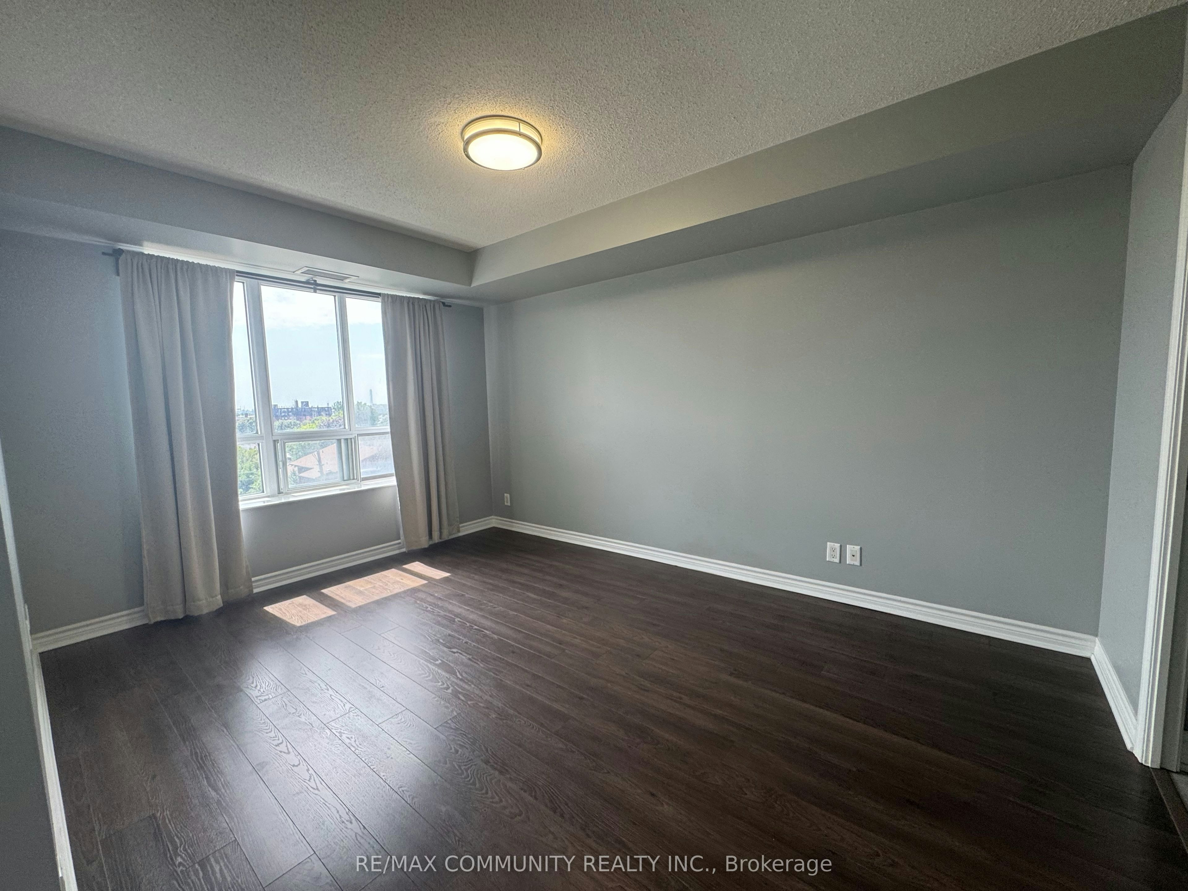 541-18 Mondeo Drive, Toronto, ON, M1P 5C8 - 12