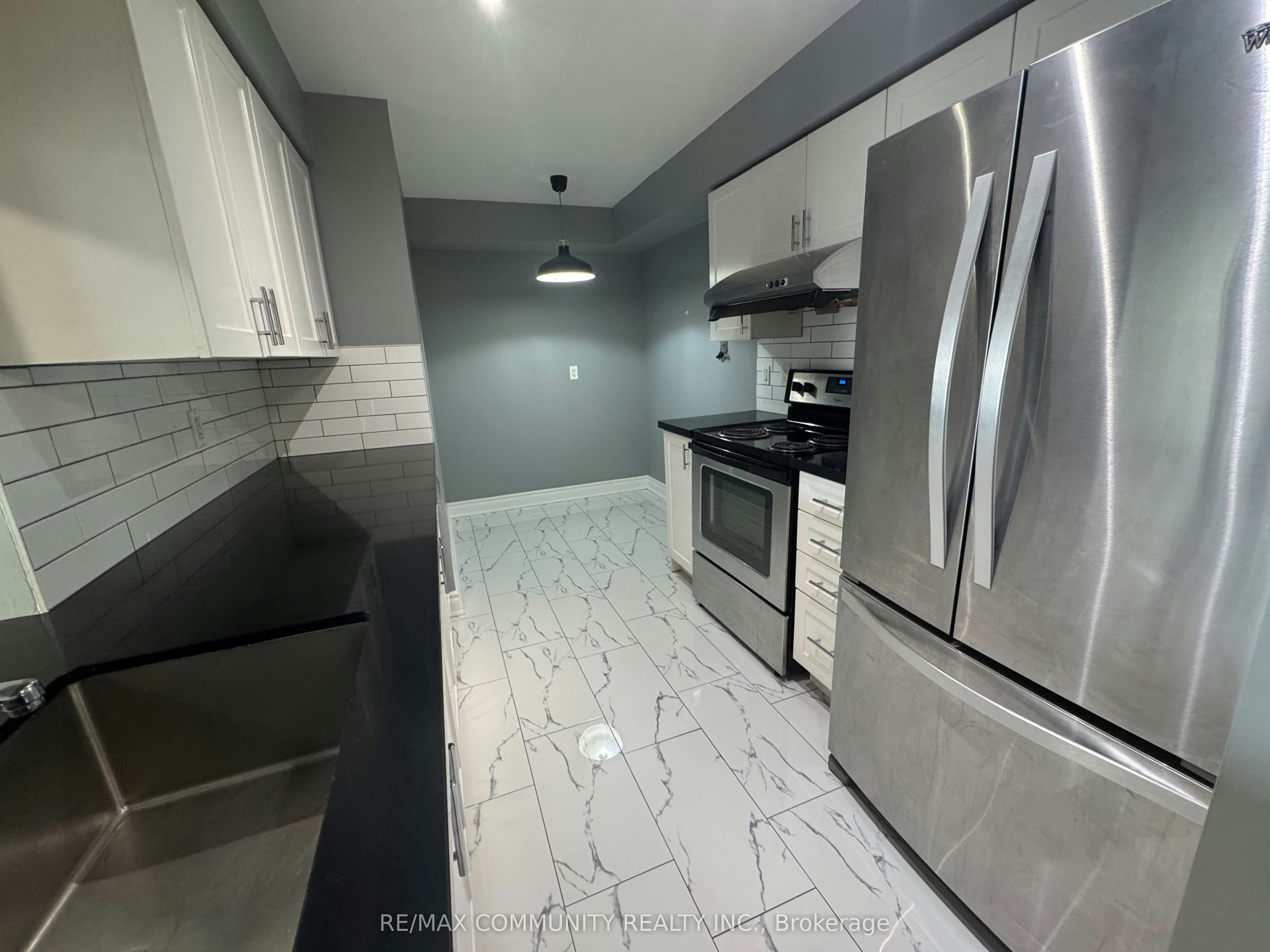 541-18 Mondeo Drive, Toronto, ON, M1P 5C8 - 21