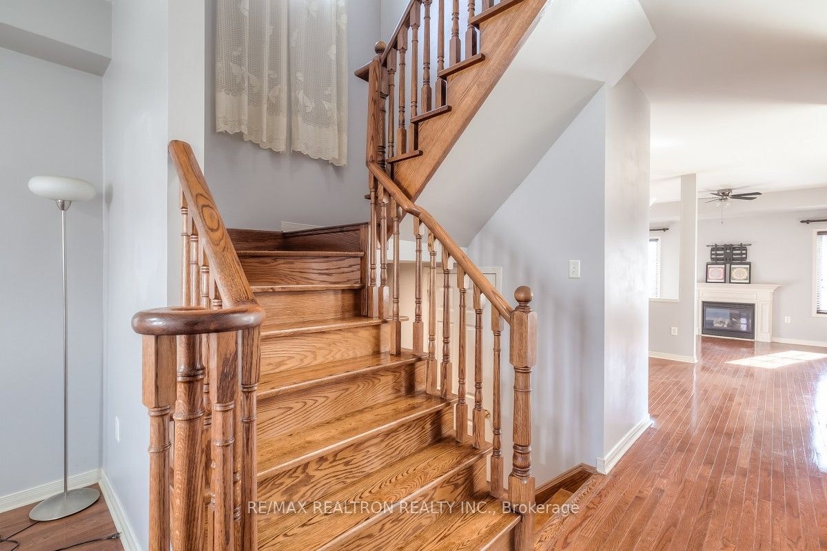 41 Oceanpearl Crescent N, Whitby, ON, L1N 0C6 - 5