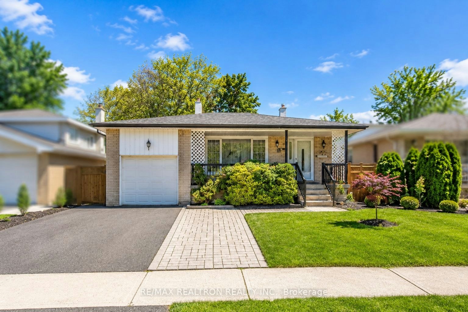 157 Darlingside Drive, Toronto, ON, M1E 3P4
