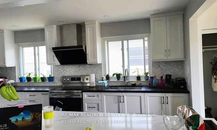 157 Darlingside Drive
