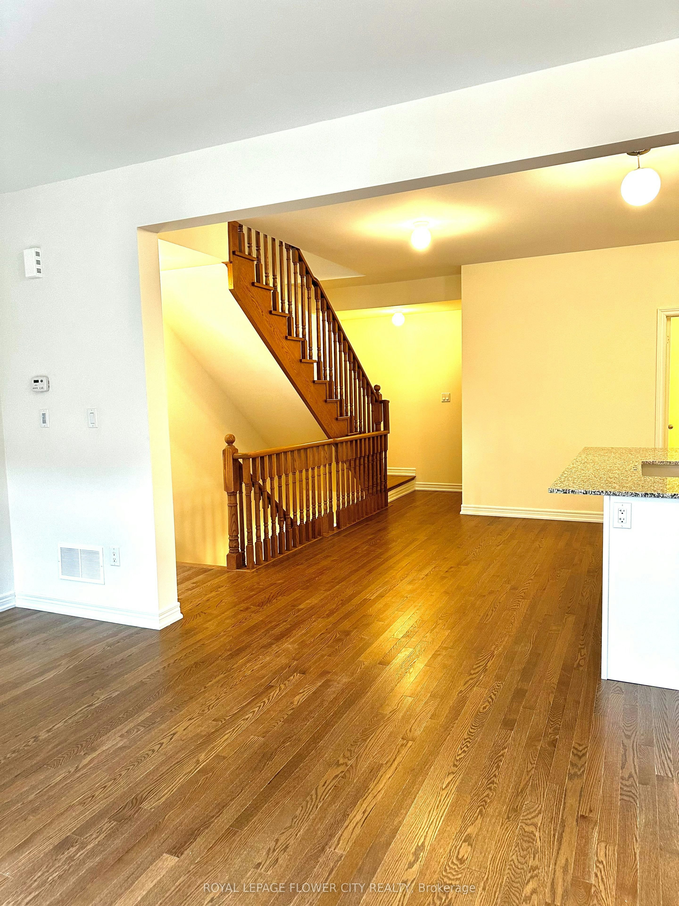 512 Littlewood Lane, Ajax, ON, L1S 0H1 - 19