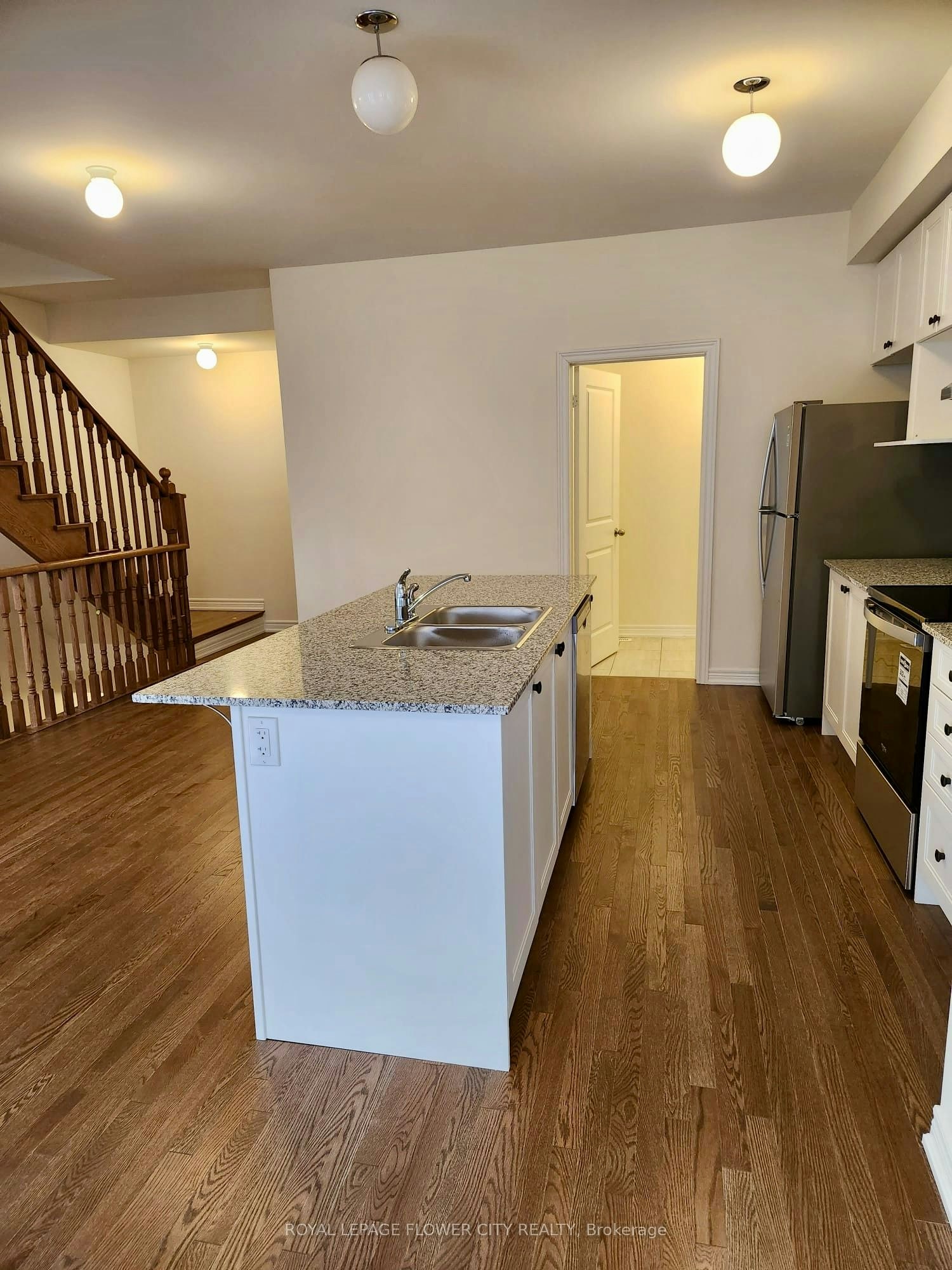 512 Littlewood Lane, Ajax, ON, L1S 0H1 - 20