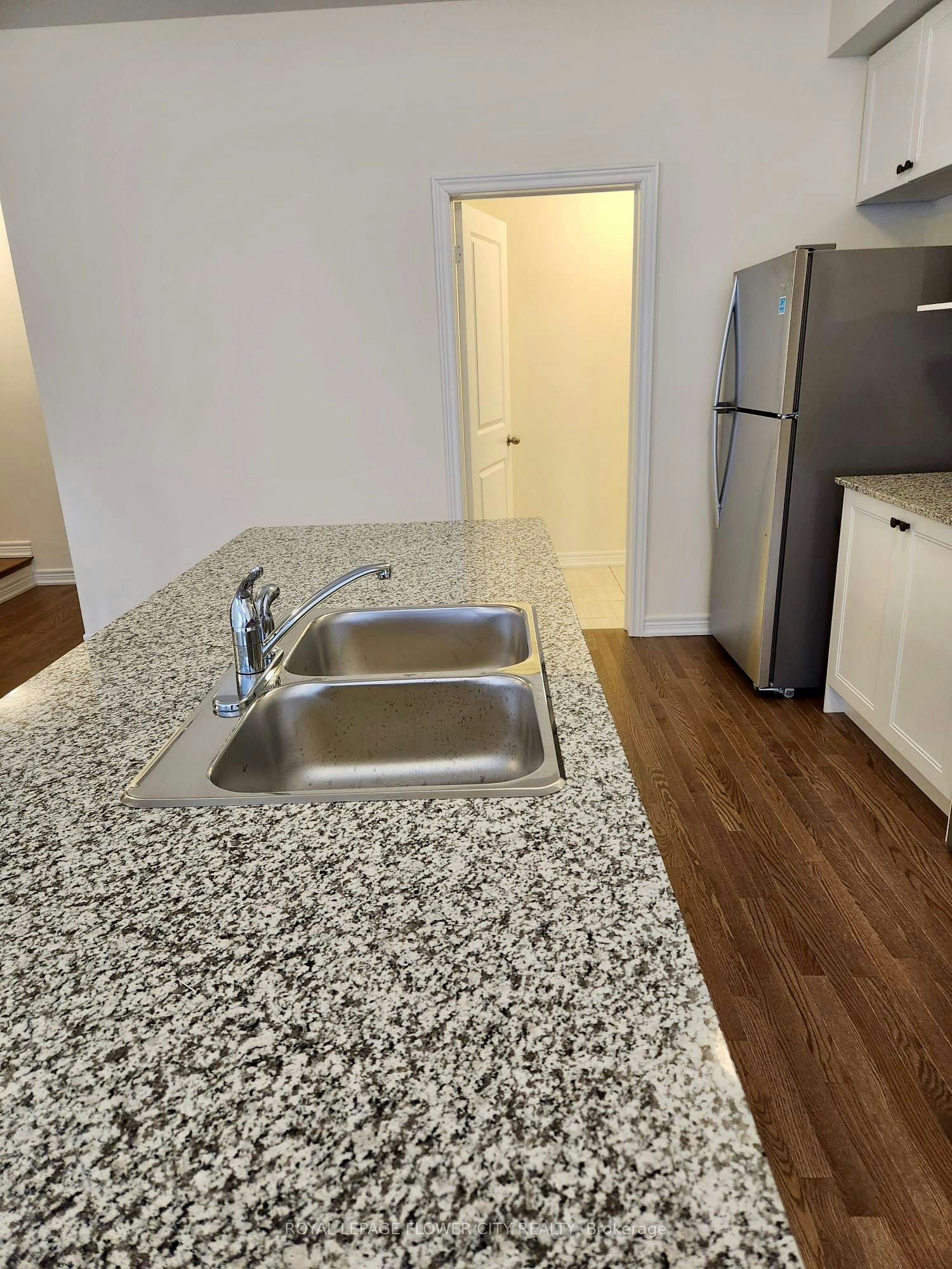 512 Littlewood Lane, Ajax, ON, L1S 0H1 - 26