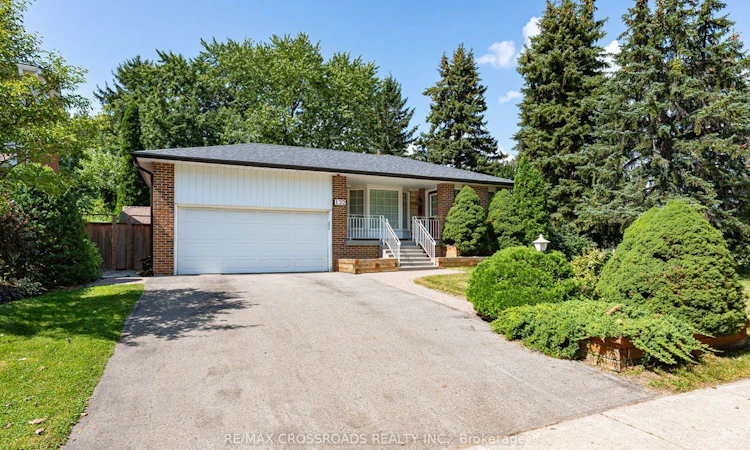 132 Collingsbrook Boulevard