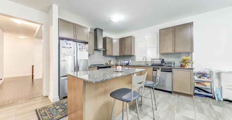 14 Audubon Street, Whitby, ON, L1P 0C4 - 14