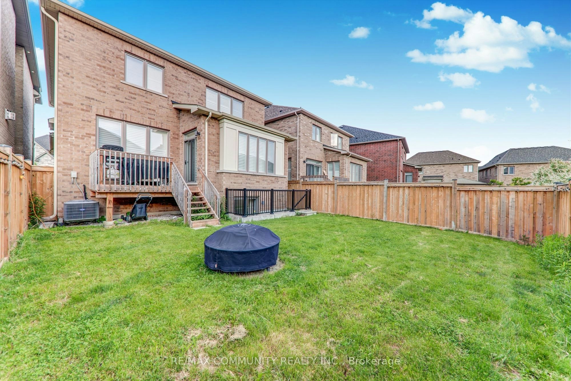 14 Audubon Street, Whitby, ON, L1P 0C4 - 8