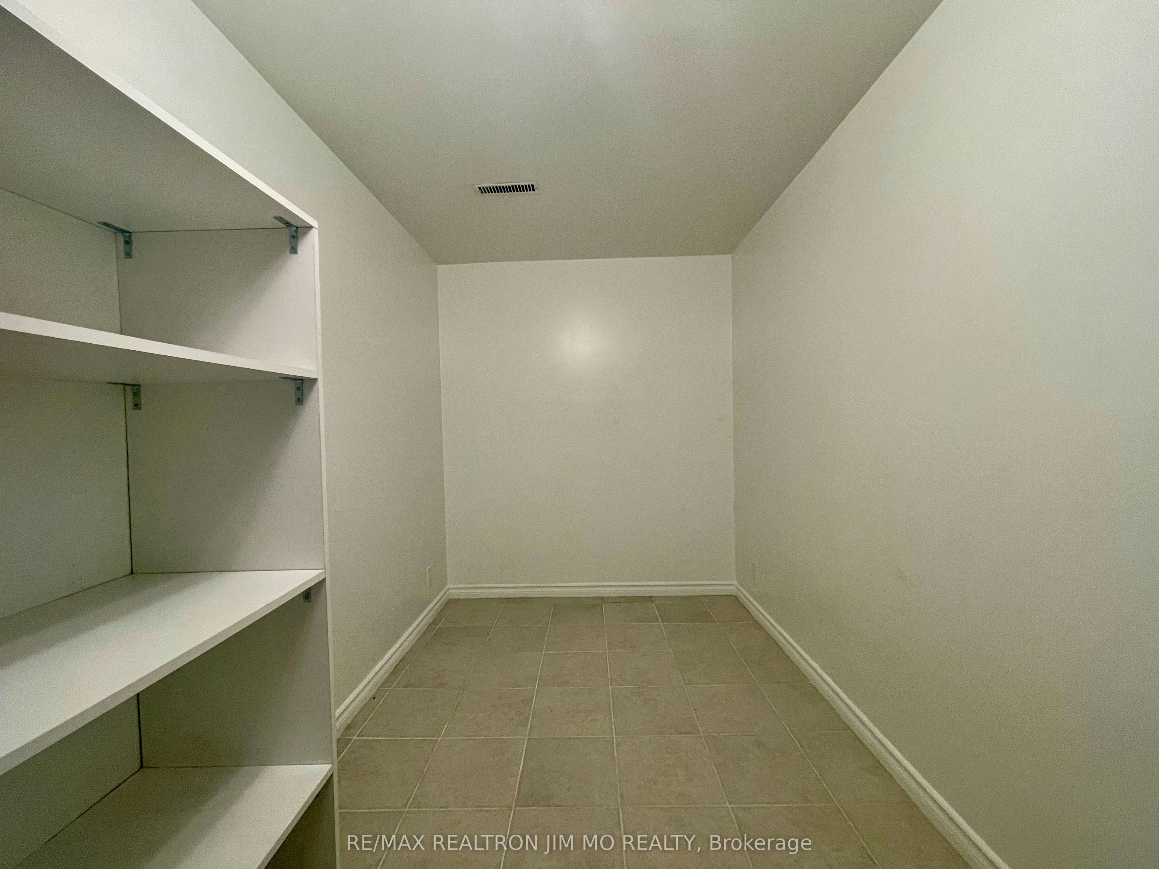 Lower-22 Hartleywood Drive, Toronto, ON, M1S 3N2 - 14