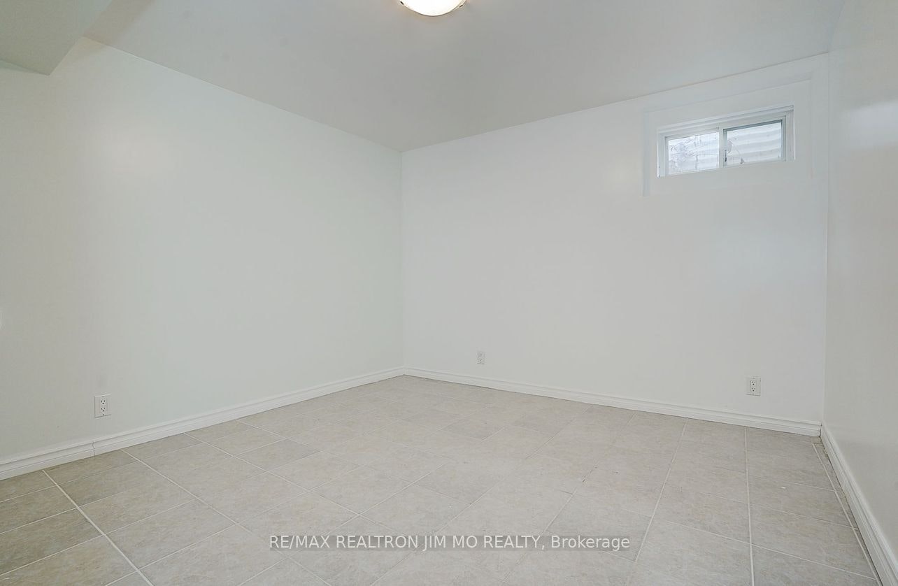 Lower-22 Hartleywood Drive, Toronto, ON, M1S 3N2 - 9