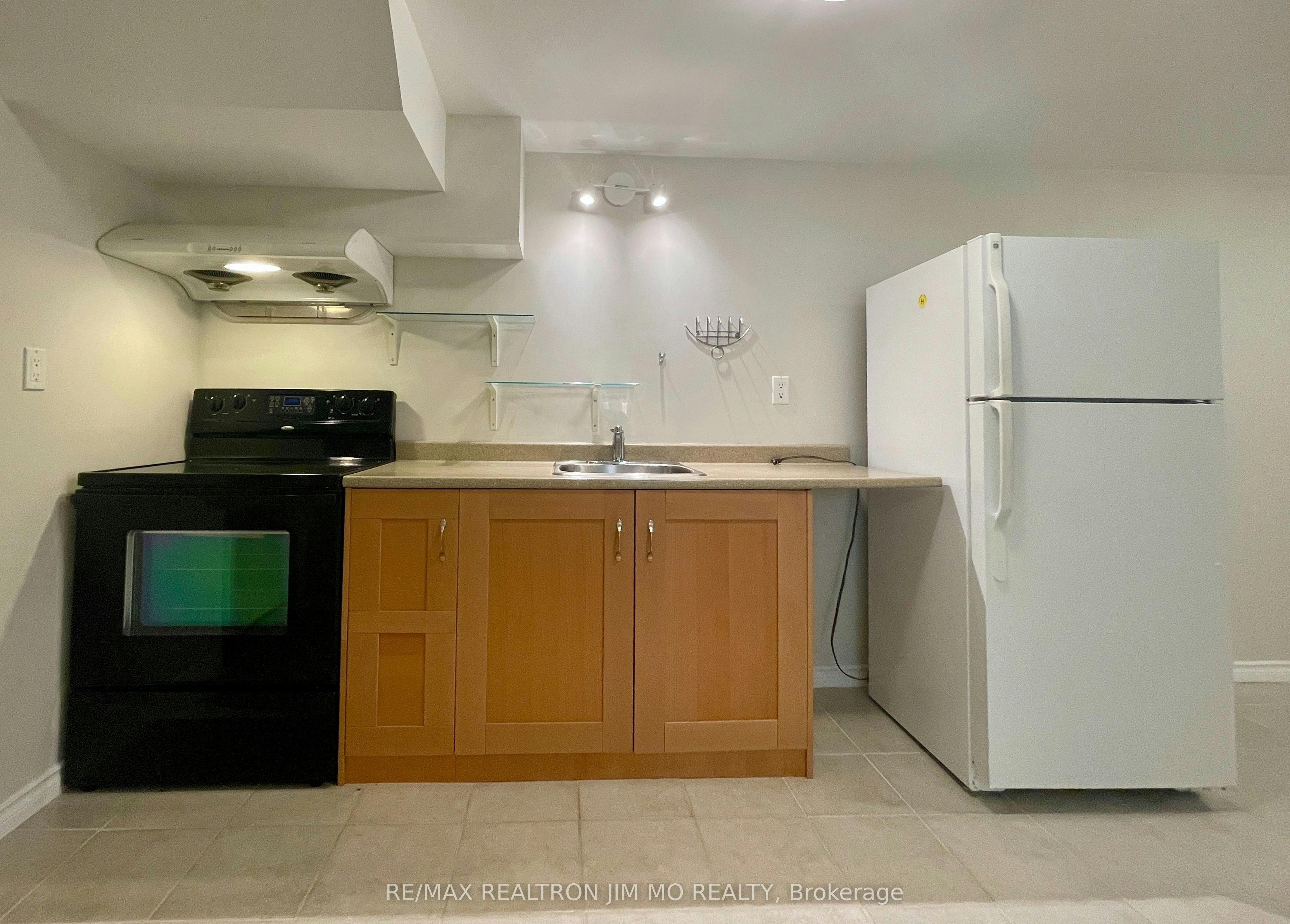 Lower-22 Hartleywood Drive, Toronto, ON, M1S 3N2 - 11