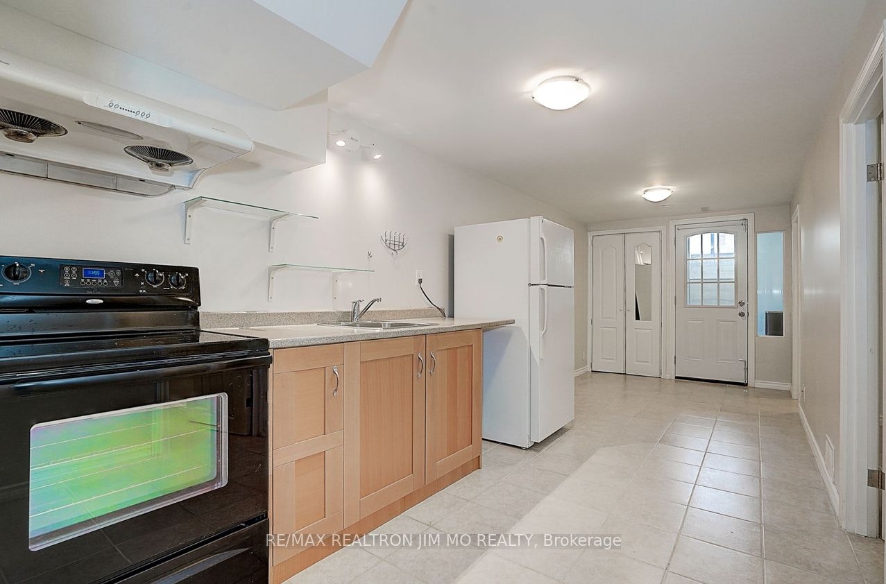 Lower-22 Hartleywood Drive, Toronto, ON, M1S 3N2 - 5