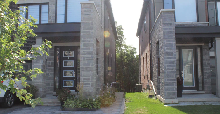 75 Pine Gate Place, Whitby, ON, L1R 0S2
