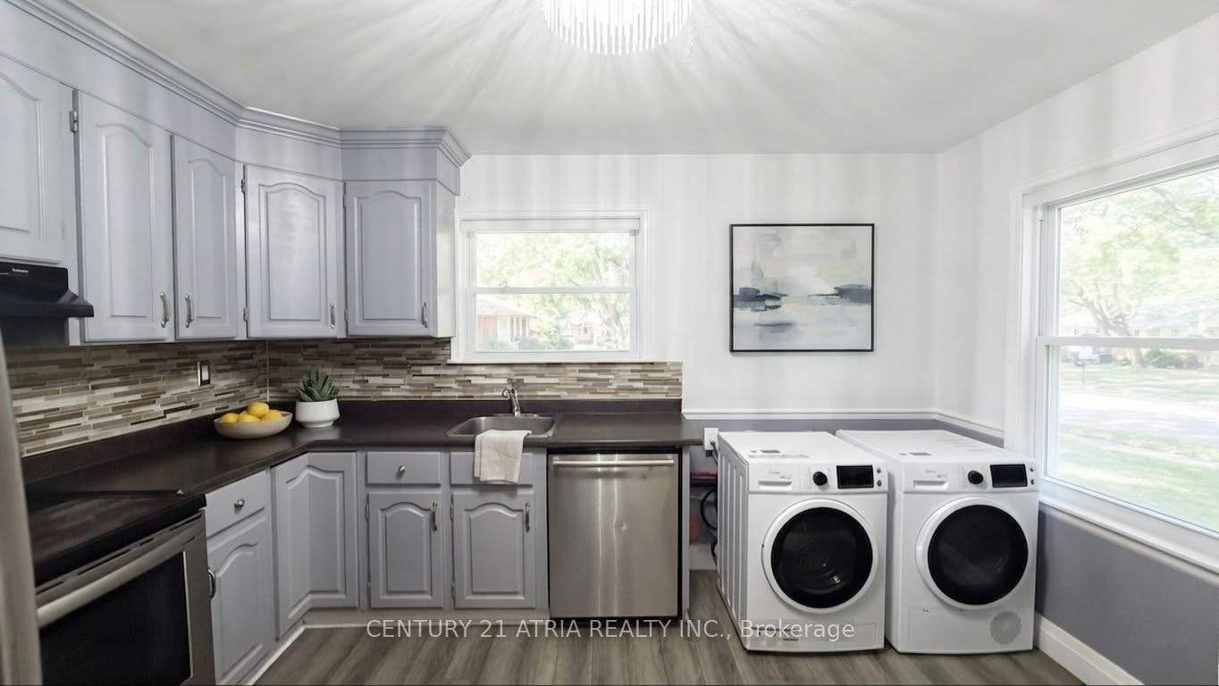79 Ellington Drive, Toronto, ON, M1R 3Y2 - 3