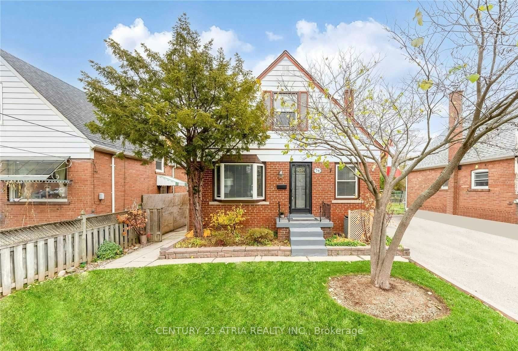 79 Ellington Drive, Toronto, ON, M1R 3Y2 - 2