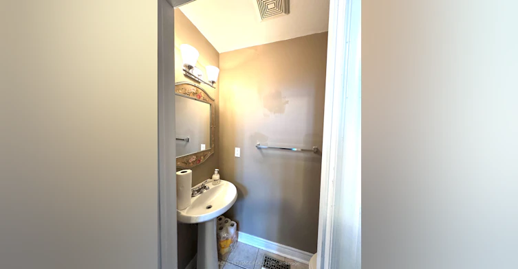 70 Wilkie Lane, Ajax, ON, L1S 7S5 - 7