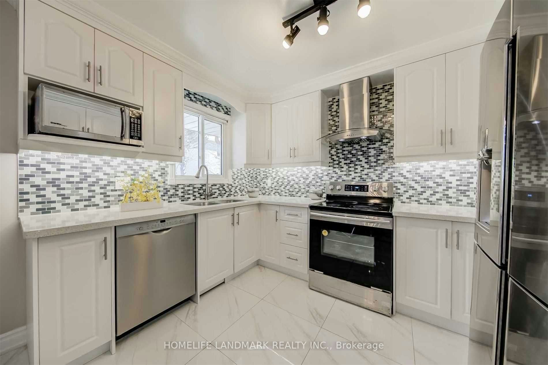 2 Crayford Drive, Toronto, ON, M1W 3B6 - 5