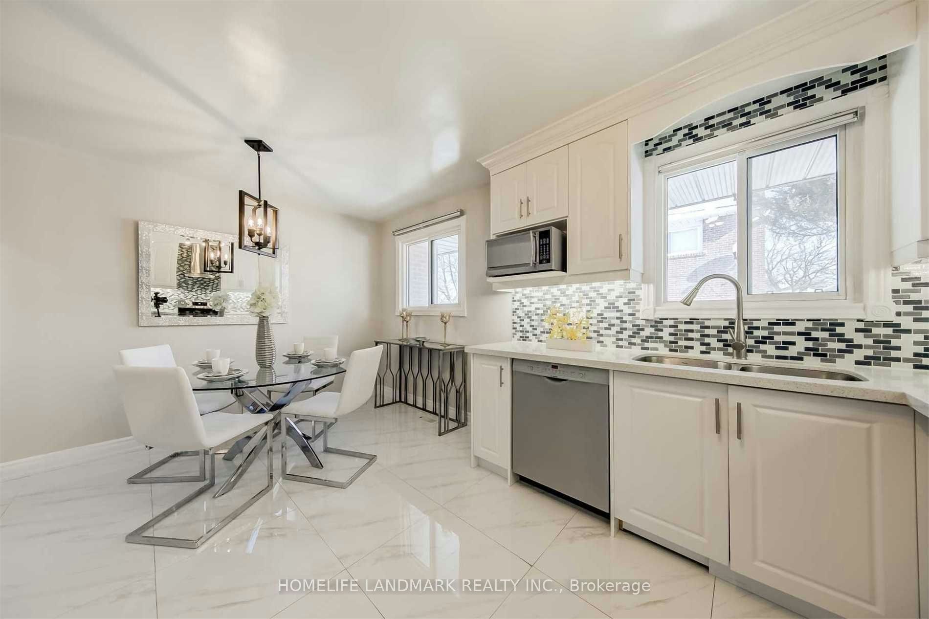 2 Crayford Drive, Toronto, ON, M1W 3B6 - 7