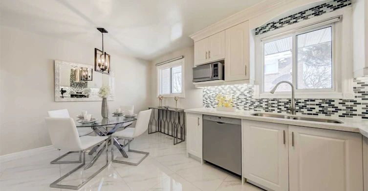 2 Crayford Drive, Toronto, ON, M1W 3B6 - 7