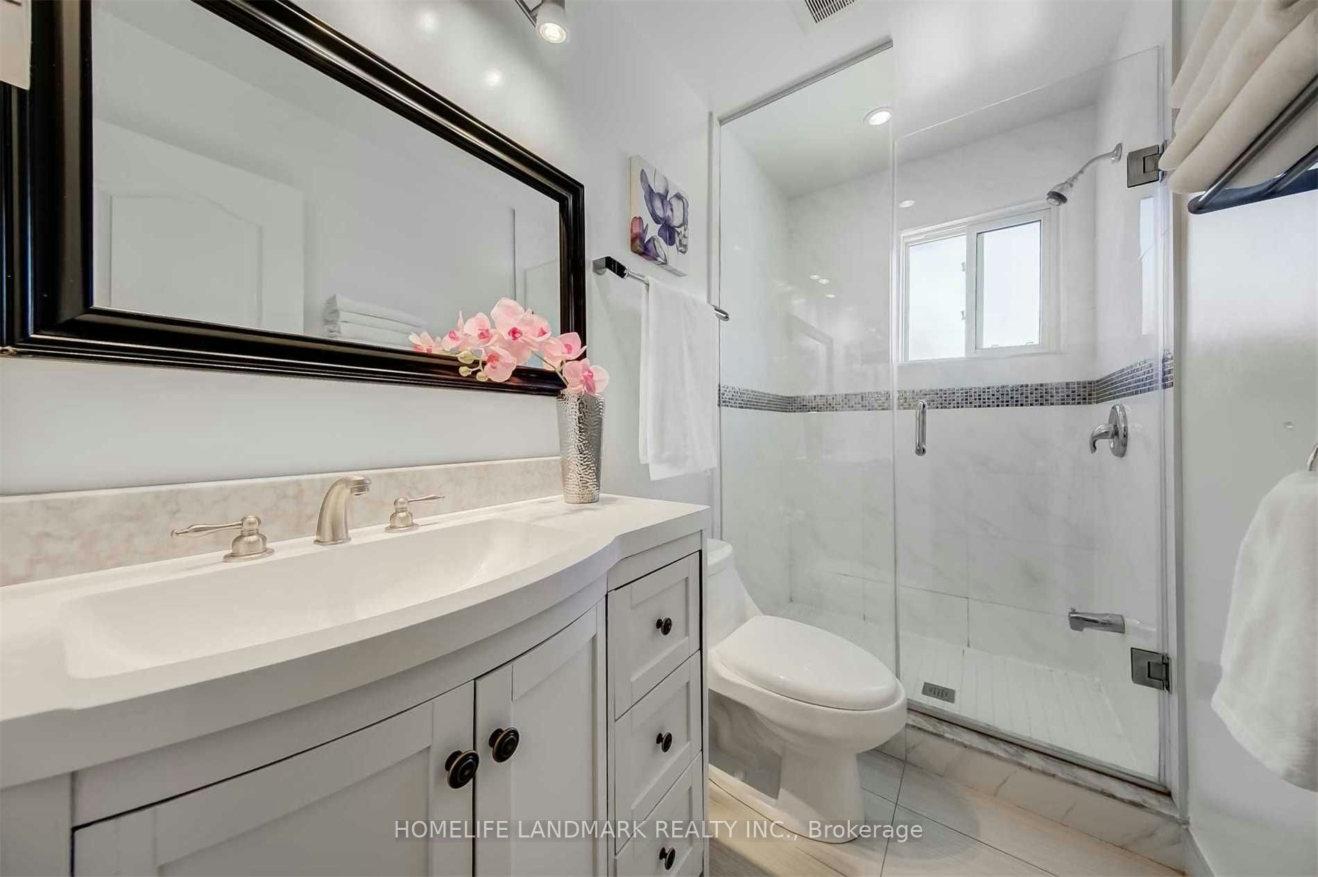 2 Crayford Drive, Toronto, ON, M1W 3B6 - 11