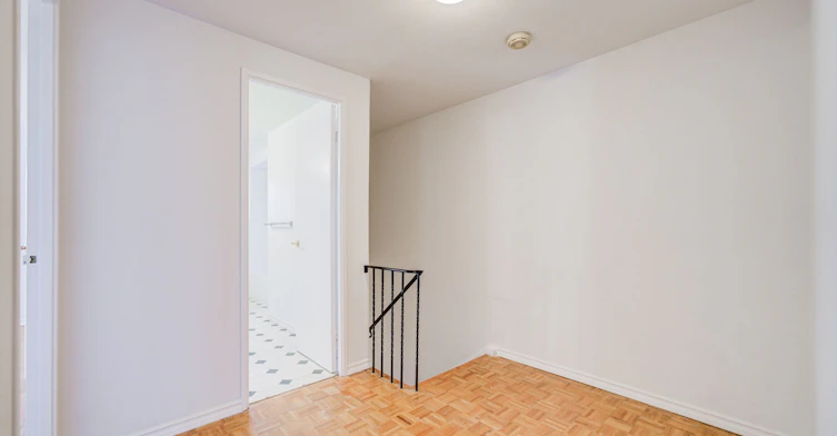 3025 Bridletowne Circle, Toronto, ON, M1W 2C9 - 21