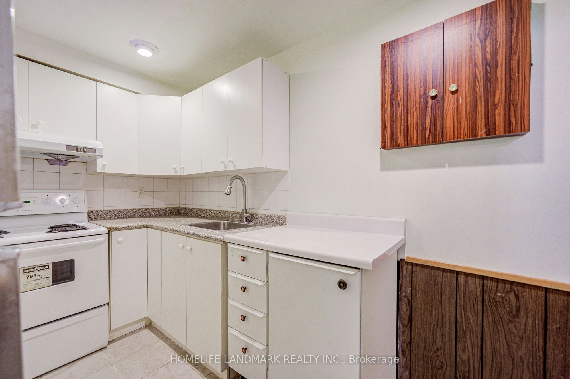3025 Bridletowne Circle, Toronto, ON, M1W 2C9 - 33