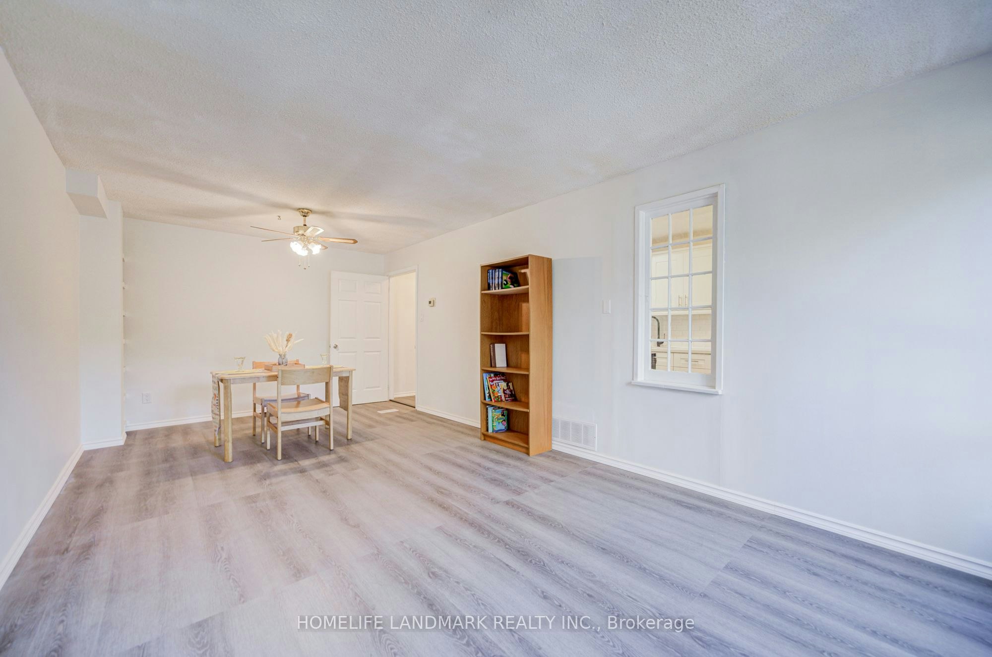 3025 Bridletowne Circle, Toronto, ON, M1W 2C9 - 14