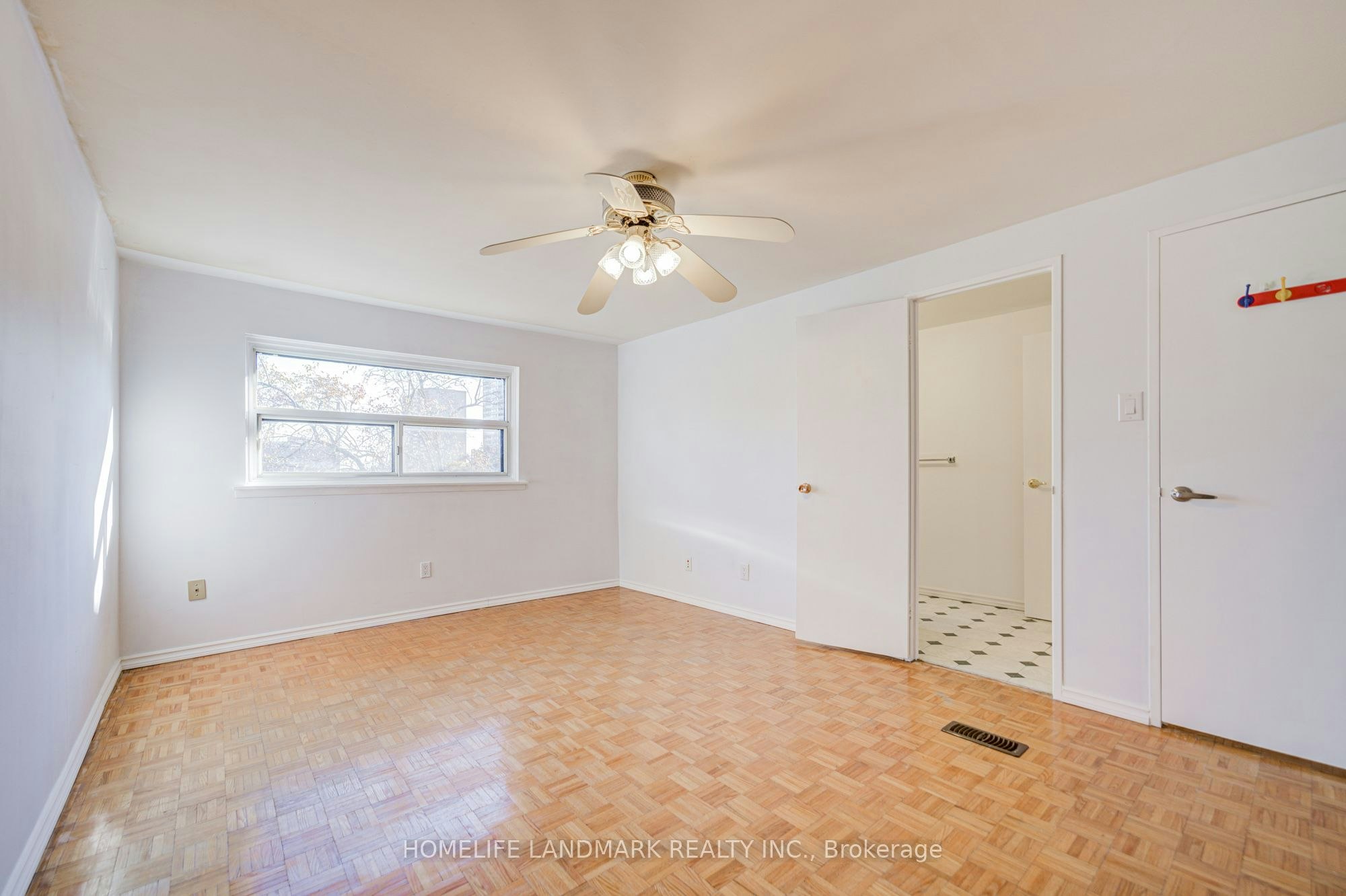 3025 Bridletowne Circle, Toronto, ON, M1W 2C9 - 24