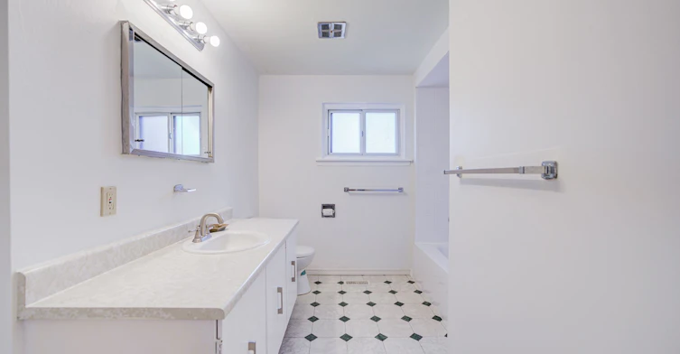 3025 Bridletowne Circle, Toronto, ON, M1W 2C9 - 23
