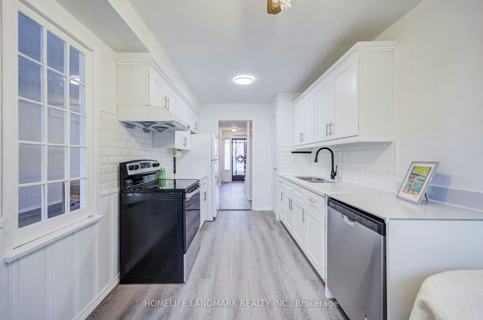 3025 Bridletowne Circle, Toronto, ON, M1W 2C9 - 17