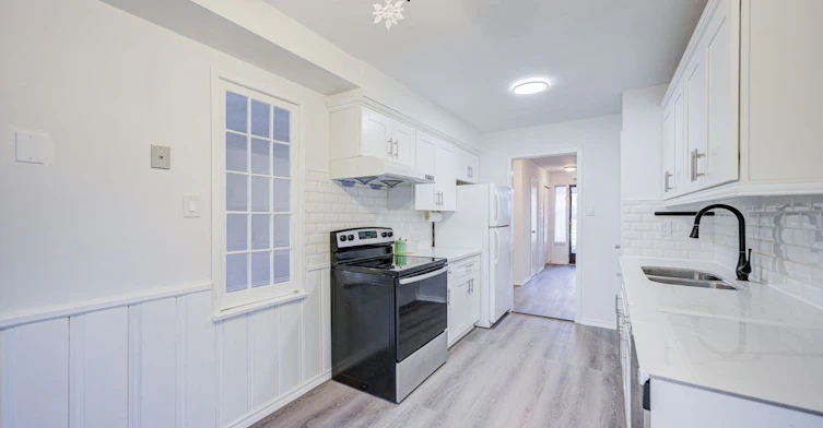 3025 Bridletowne Circle, Toronto, ON, M1W 2C9 - 16