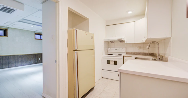 3025 Bridletowne Circle, Toronto, ON, M1W 2C9 - 32