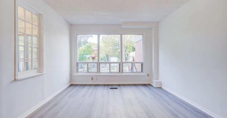 3025 Bridletowne Circle, Toronto, ON, M1W 2C9 - 11