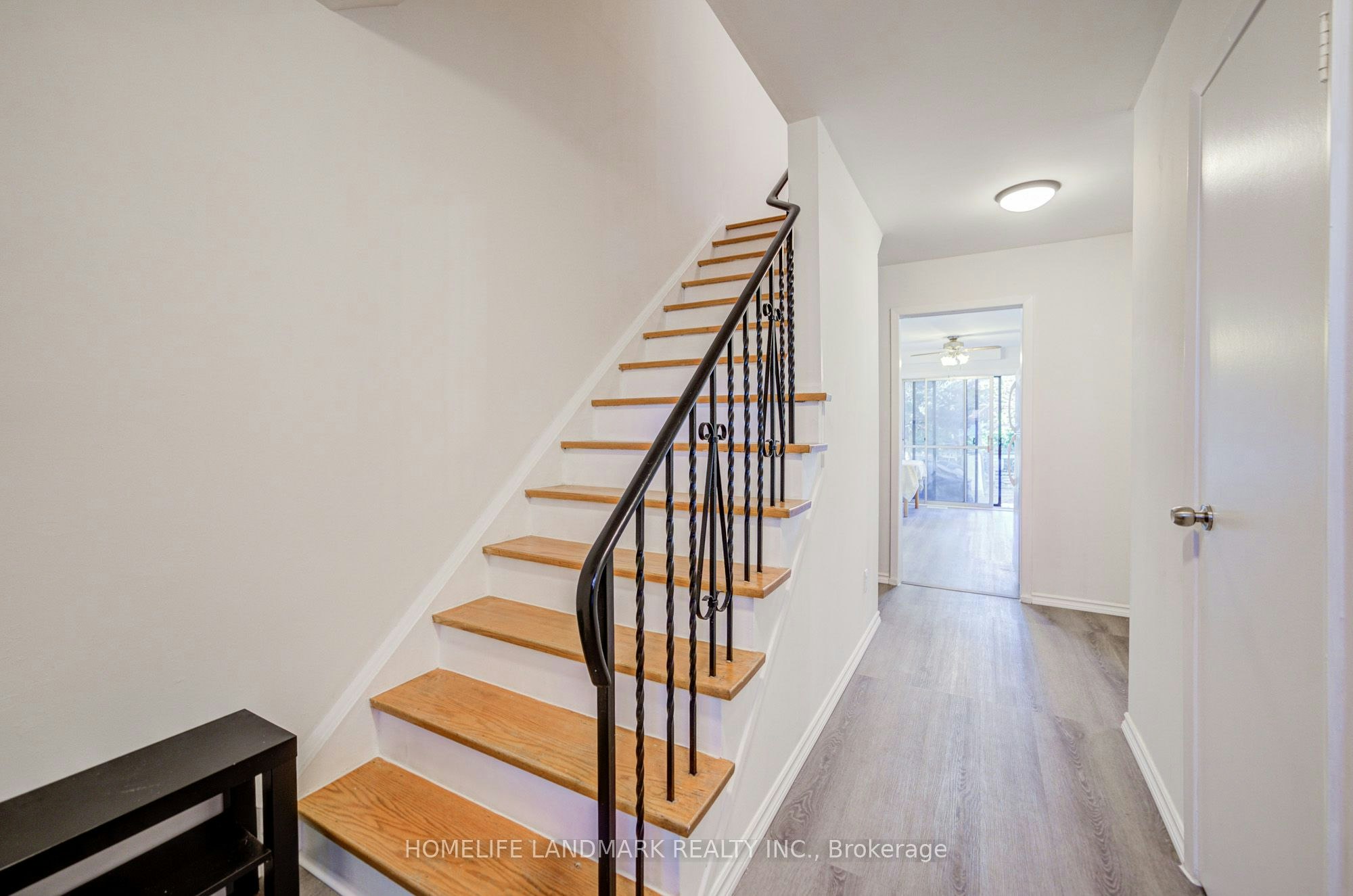 3025 Bridletowne Circle, Toronto, ON, M1W 2C9 - 7