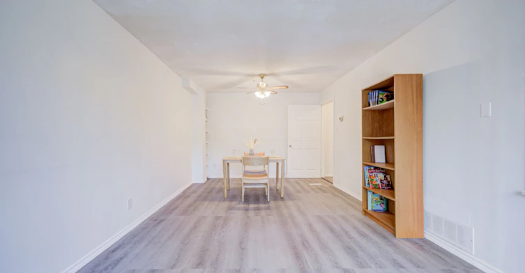 3025 Bridletowne Circle, Toronto, ON, M1W 2C9 - 12