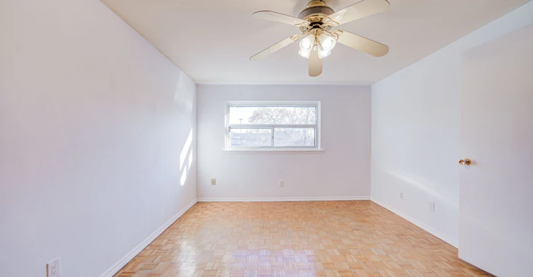 3025 Bridletowne Circle, Toronto, ON, M1W 2C9 - 25