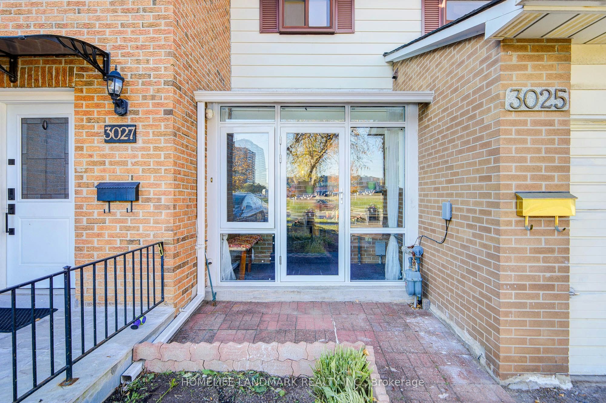 3025 Bridletowne Circle, Toronto, ON, M1W 2C9 - 5