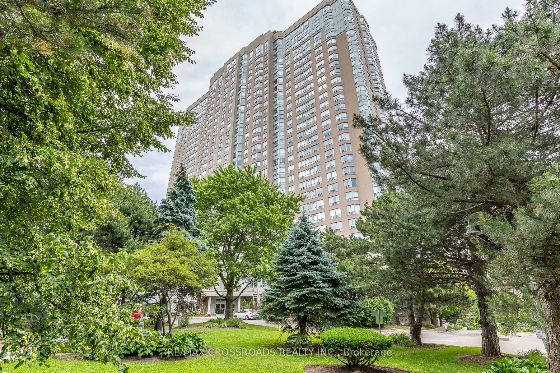 1404-88 Corporate Drive, Toronto, ON, M1H 3G6