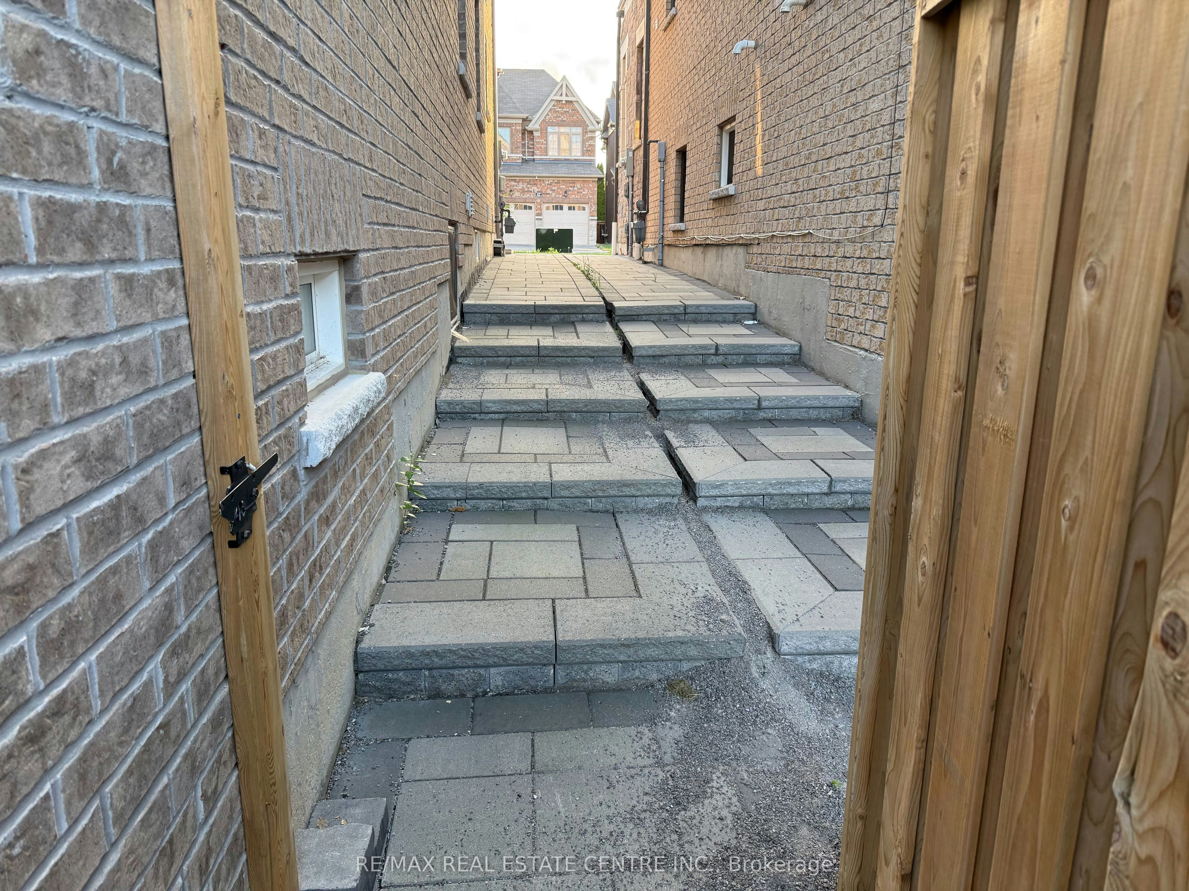 Basement-41 Bremner Street, Whitby, ON, L1R 0P8 - 4