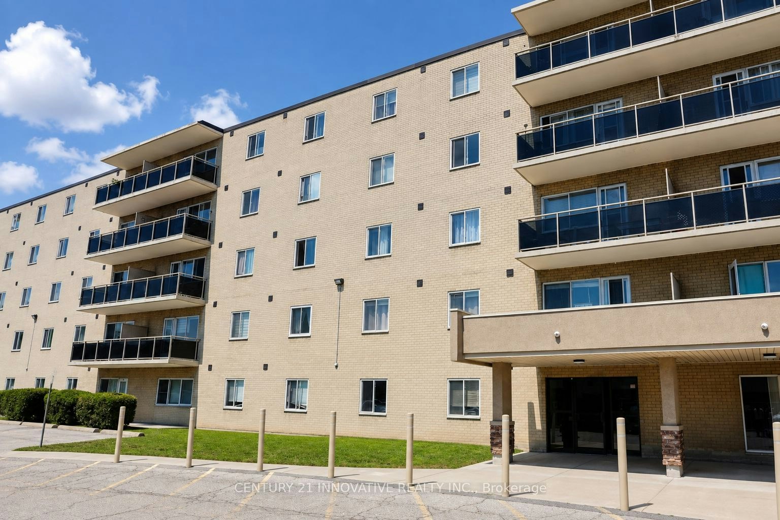 101-936 Glen Street, Oshawa, ON, L1J 5Z7