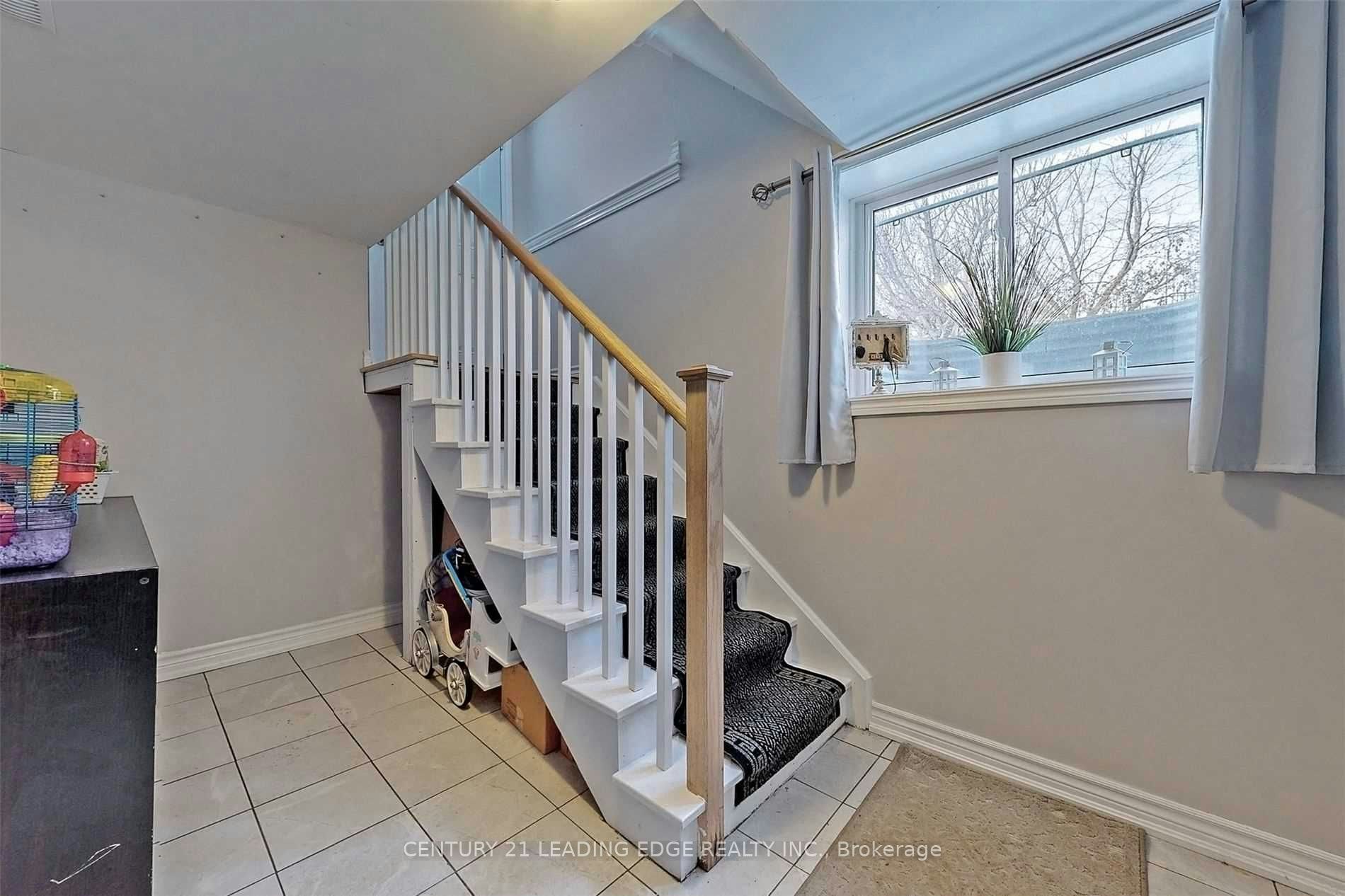 308 Elgin Street W, Oshawa, ON, L1J 2P3 - 6