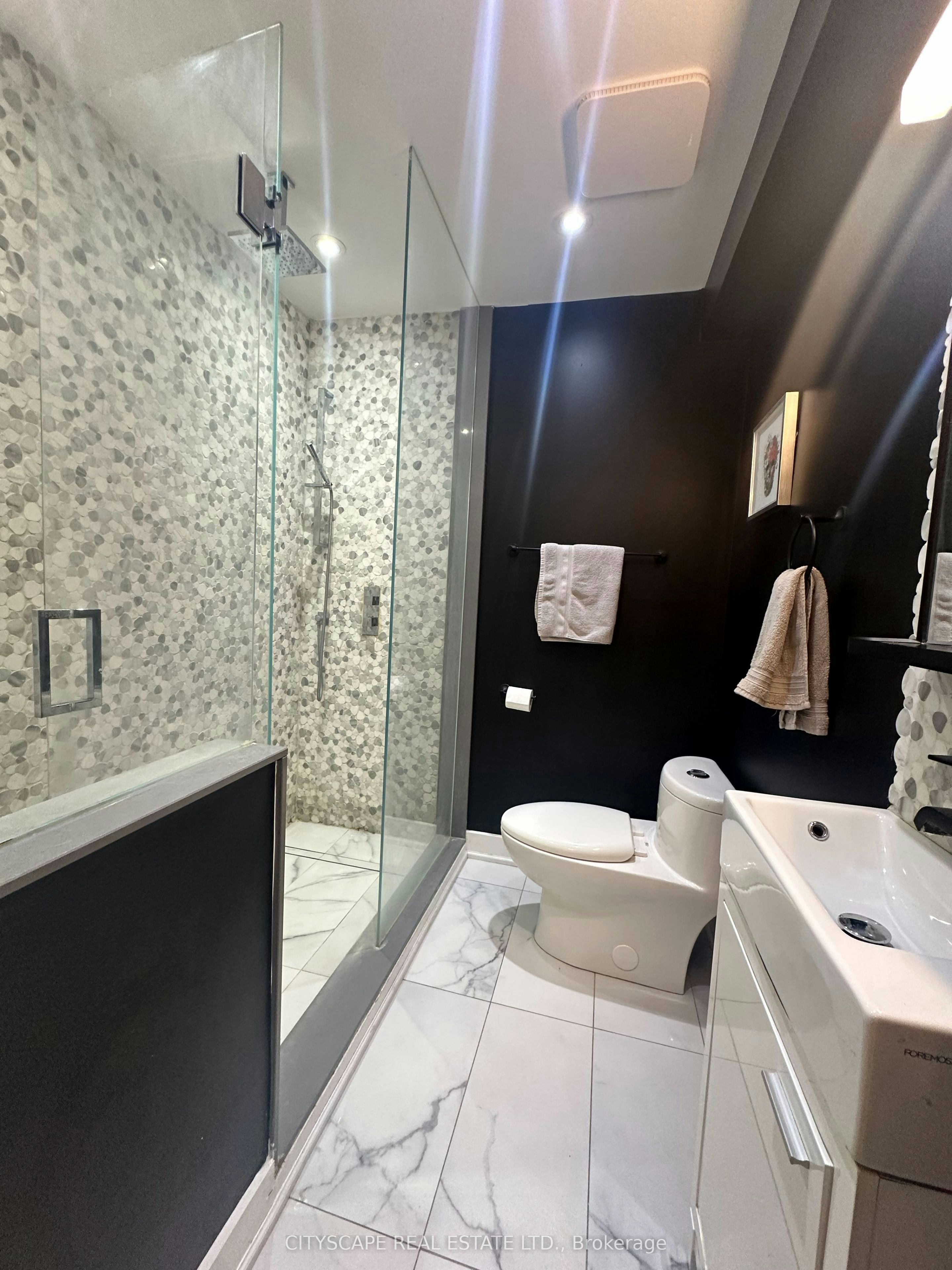 Main Floor-137 Ravenscroft Road, Ajax, ON, L1T 1X3 - 30