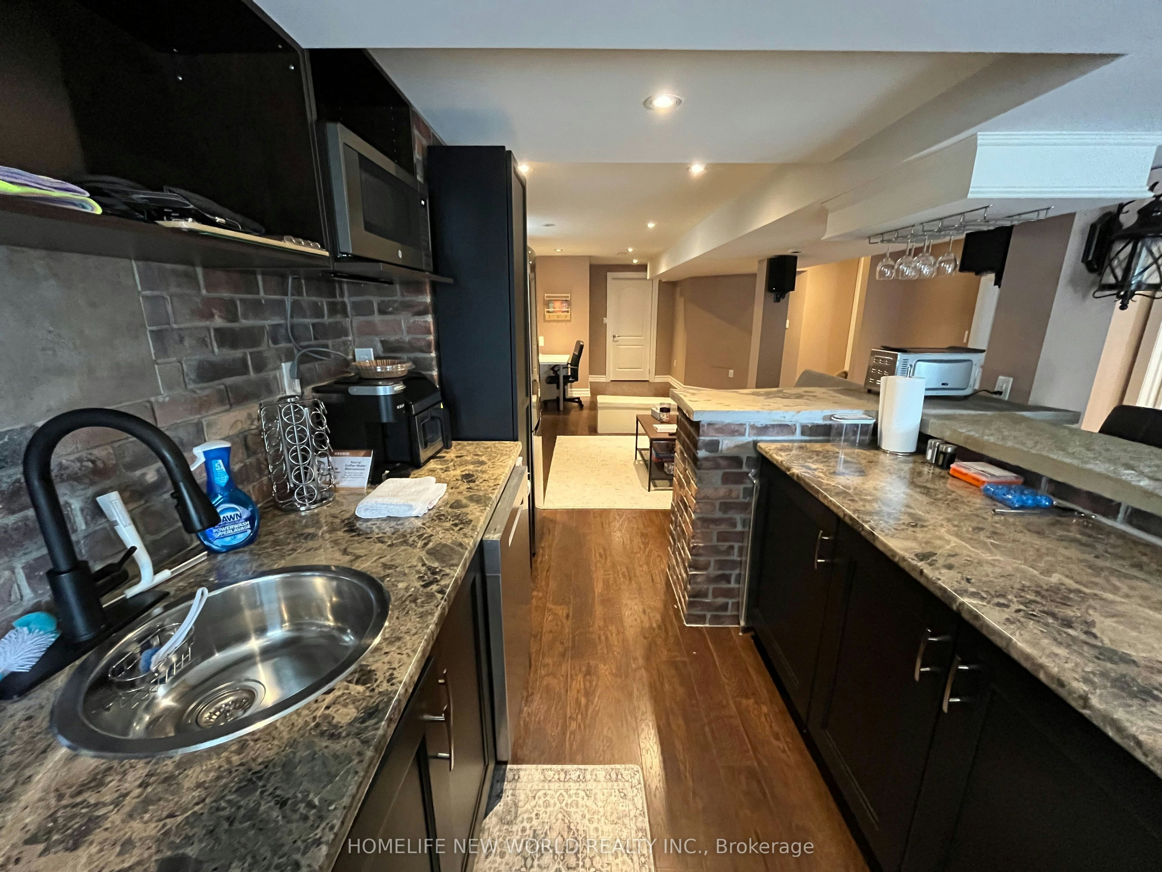 1574 Rockaway Street, Oshawa, ON, L1K 0C9 - 4