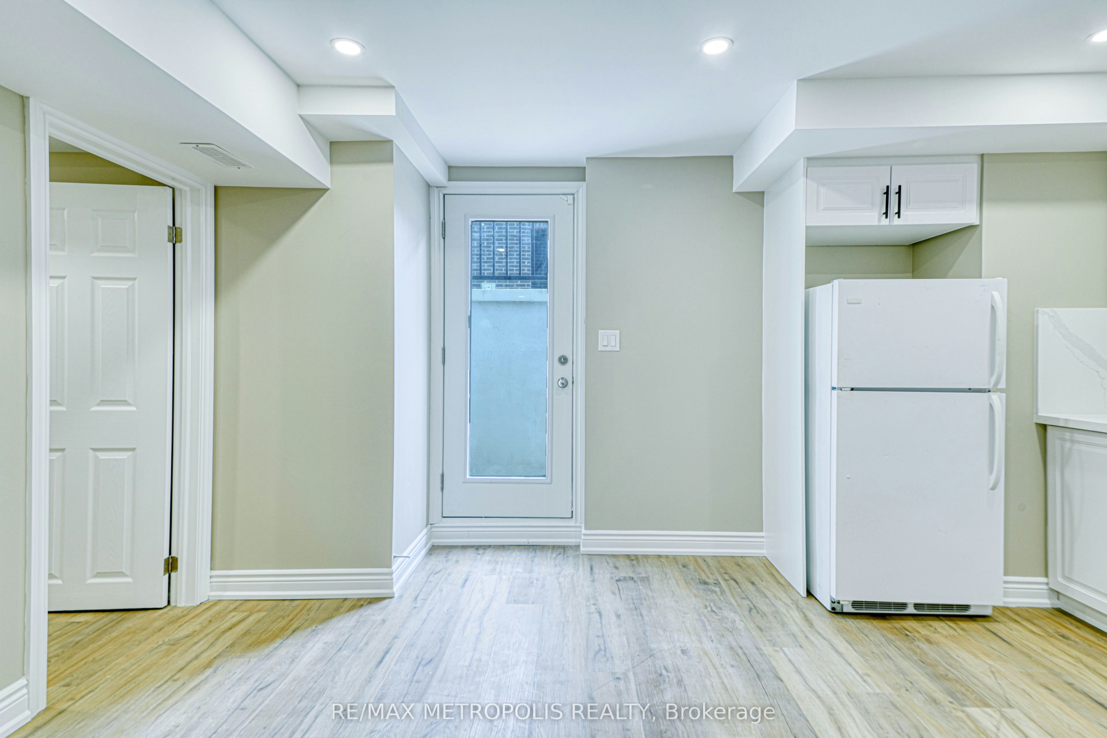 BSMNT-1201 Chateau Court, Pickering, ON, L1X 0M1 - 3