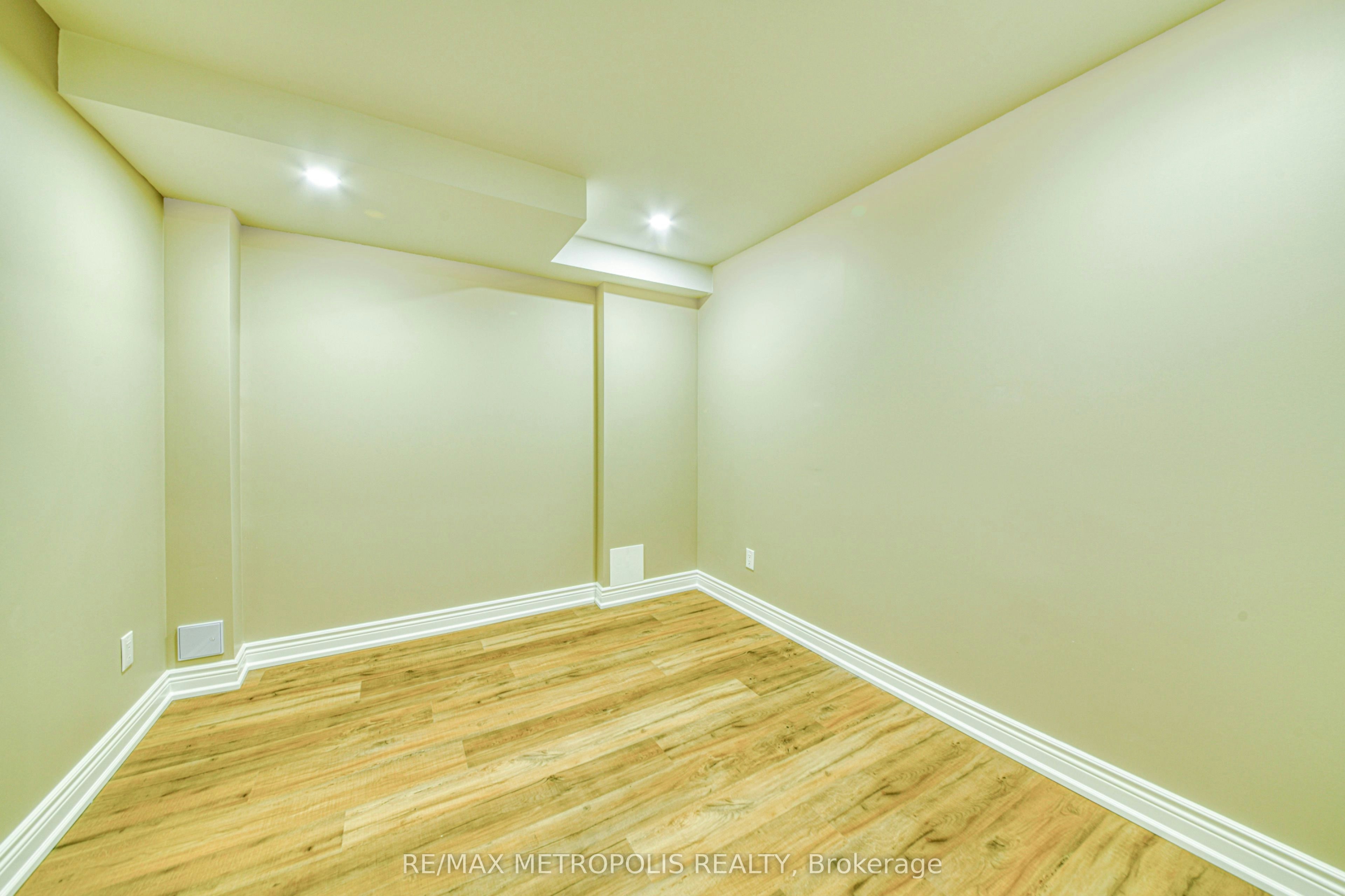 BSMNT-1201 Chateau Court, Pickering, ON, L1X 0M1 - 12
