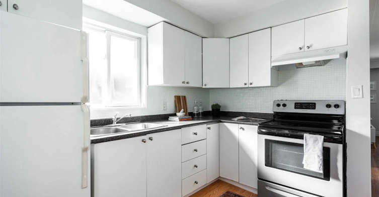 3-465 Ashdale Avenue, Toronto, ON, M4L 2Z3 - 2